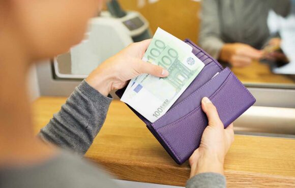 Ein Bankkonto in Italien eröffnen: Warum es beim Hauskauf sinnvoll ist Ein Bankkonto in Italien eröffnen: Warum es beim Hauskauf sinnvoll ist